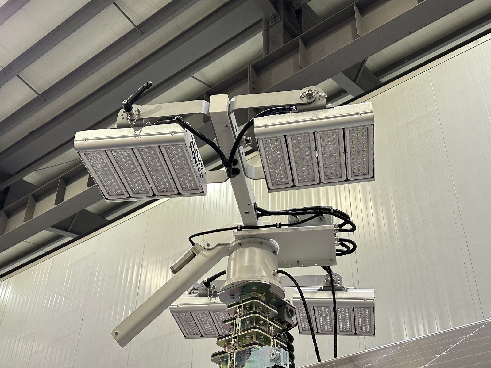 Solar light tower with CCTV Security camera